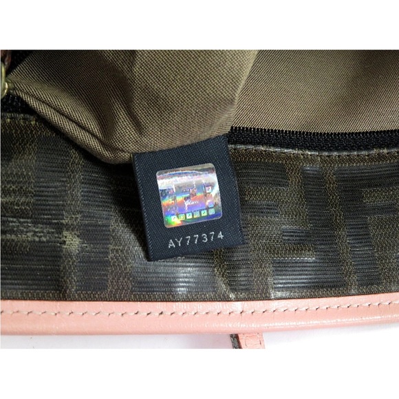 Fendi Light Pink Tote Bag - Picture 14 of 16